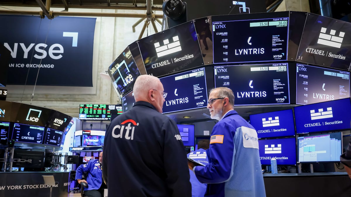 S&P 500 cae con el alza del petróleo y el rendimiento del Tesoro en su nivel más alto desde 2004
