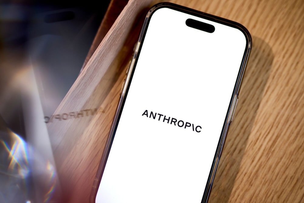 El logotipo de Anthropic en un teléfono inteligente en Forest Hills, Nueva York (EE.UU.), el viernes 10 de abril de 2026 El logotipo de Anthropic en un teléfono inteligente en Forest Hills, Nueva York (EE.UU.), el viernes 10 de abril de 2026