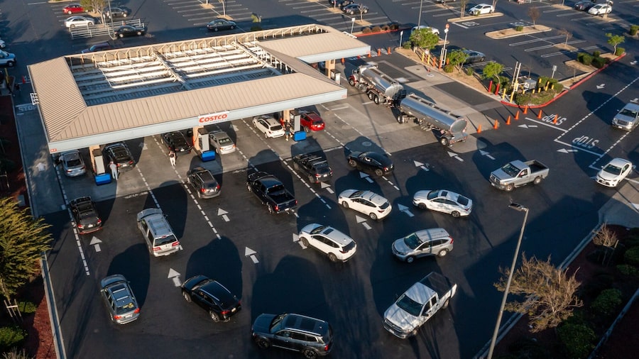 Confianza del consumidor en EE.UU. cae por los altos precios de la gasolina Confianza del consumidor en EE.UU. cae por los altos precios de la gasolina