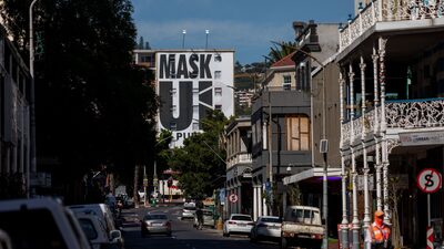 Covid: África do Sul encerra estado de calamidade com queda de casos Covid: África do Sul encerra estado de calamidade com queda de casos