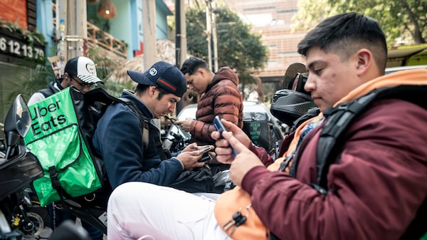 Repartidores y conductores de Uber, Rappi y DiDi acusan pérdida de ingresos ante reforma de seguridad social Repartidores y conductores de Uber, Rappi y DiDi acusan pérdida de ingresos ante reforma de seguridad social
