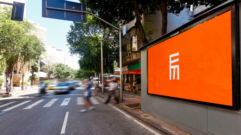 Eletromidia, que abriu capital em fevereiro na B3, tem painéis de publicidade nas ruas de capitais como Rio de Janeiro e São Paulo Eletromidia, que abriu capital em fevereiro na B3, tem painéis de publicidade nas ruas de capitais como Rio de Janeiro e São Paulo