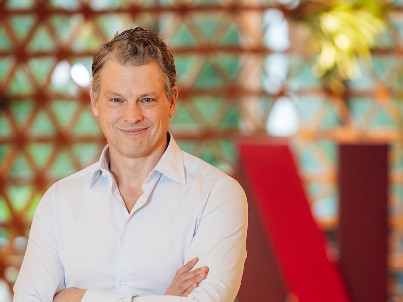 GREG PETERS IN BRAZIL 2026. São Paulo, 26 de Janeiro de 2026. Cr. Marcos Serra Lima/Netflix © 2026 GREG PETERS IN BRAZIL 2026. São Paulo, 26 de Janeiro de 2026. Cr. Marcos Serra Lima/Netflix © 2026