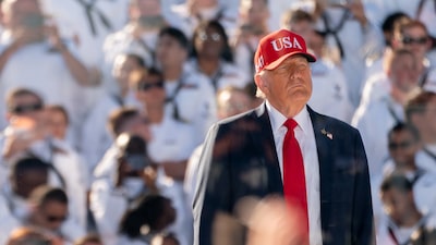 Trump promete pagar a las tropas el 15 de octubre pese al cierre del gobierno en EE.UU. Trump promete pagar a las tropas el 15 de octubre pese al cierre del gobierno en EE.UU.