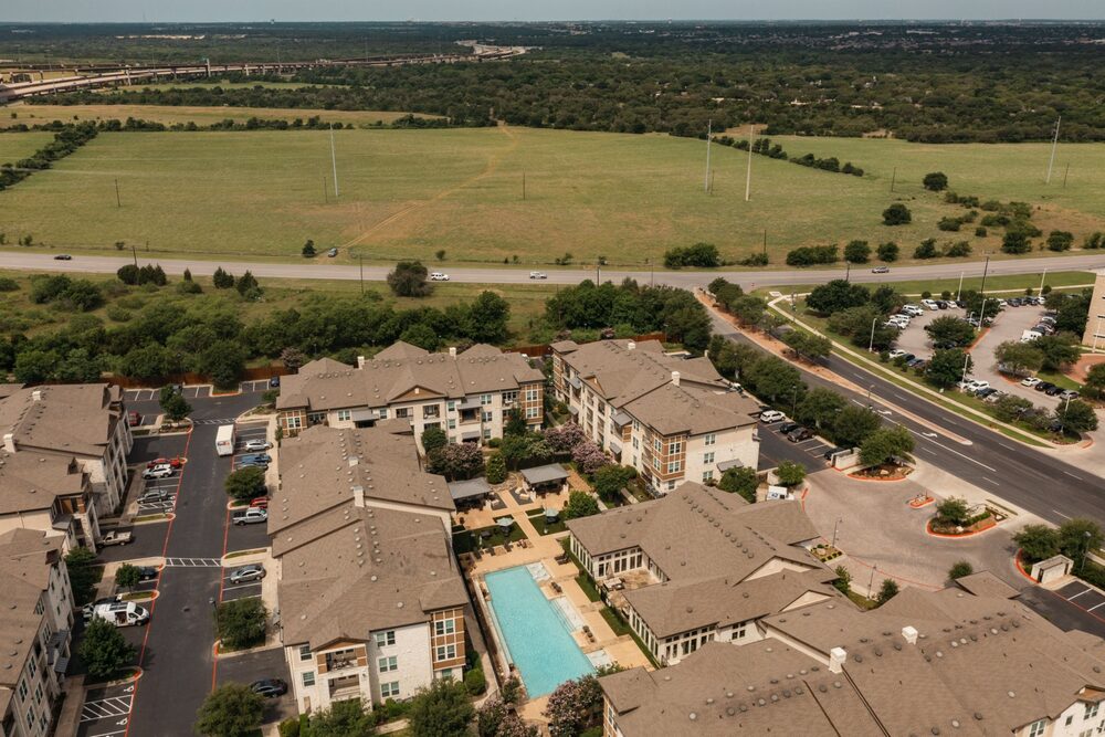 Proximity to customers in the booming Austin region makes the land ideal for an Amazon warehouse. Proximity to customers in the booming Austin region makes the land ideal for an Amazon warehouse.