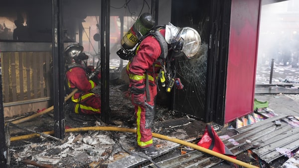 Protestas en Francia: disturbios dejan más de 2.000 detenidos, saqueos e incendios Protestas en Francia: disturbios dejan más de 2.000 detenidos, saqueos e incendios
