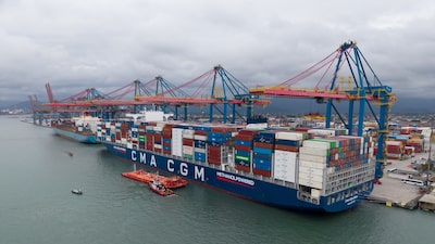 Primeiro navio abastecido com etanol brasileiro parte em impulso aos biocombustíveis Primeiro navio abastecido com etanol brasileiro parte em impulso aos biocombustíveis