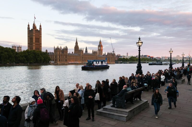 Reino Unido se prepara para o funeral da Rainha Elizabeth II, nesta segunda Reino Unido se prepara para o funeral da Rainha Elizabeth II, nesta segunda