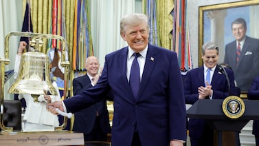 De Berkshire a Visa: estas son las acciones en las que invirtió el portafolio de Trump en junio De Berkshire a Visa: estas son las acciones en las que invirtió el portafolio de Trump en junio