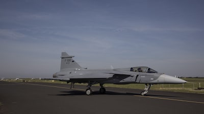 Colombia inició el pago de los Gripen de Saab: así se complica el intento de De la Espriella de frenar la compra Colombia inició el pago de los Gripen de Saab: así se complica el intento de De la Espriella de frenar la compra