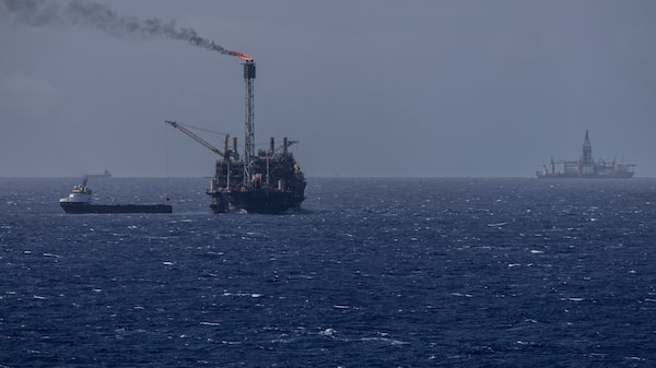 Producción petrolera de Brasil se recupera tras interrupciones de plataformas en noviembre Producción petrolera de Brasil se recupera tras interrupciones de plataformas en noviembre