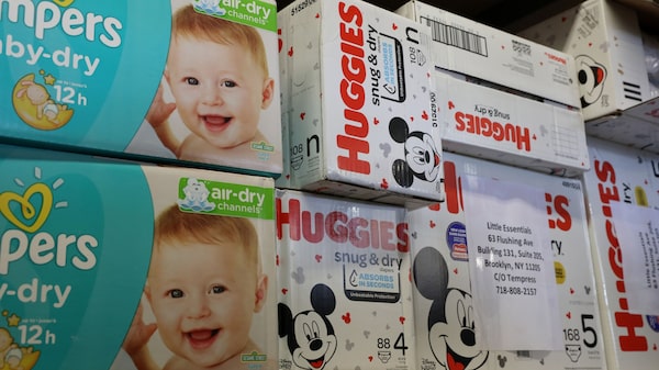 Donas das fraldas Pampers e Huggies têm novo desafio: a queda da taxa de natalidade Donas das fraldas Pampers e Huggies têm novo desafio: a queda da taxa de natalidade