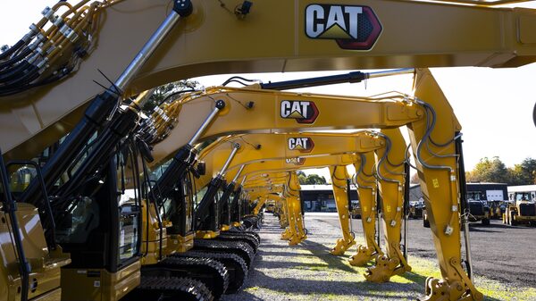 Caterpillar já sente tarifas de Trump e prevê impacto de até US$ 1,5 bi neste ano Caterpillar já sente tarifas de Trump e prevê impacto de até US$ 1,5 bi neste ano
