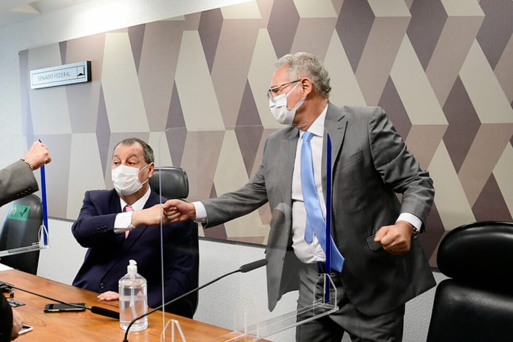 O presidente da CPI, Omar Aziz (PSD-AM), e o relator, Renan Calheiros O presidente da CPI, Omar Aziz (PSD-AM), e o relator, Renan Calheiros