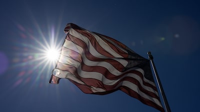 EE.UU. retira las fuerzas de Siria mientras el nuevo gobierno asume el control EE.UU. retira las fuerzas de Siria mientras el nuevo gobierno asume el control