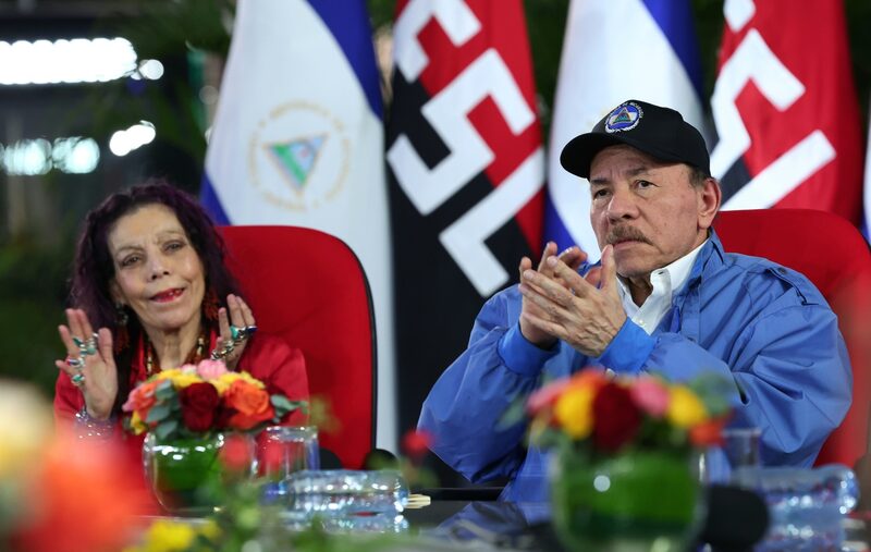 Rosario Murillo y Daniel Ortega Rosario Murillo y Daniel Ortega