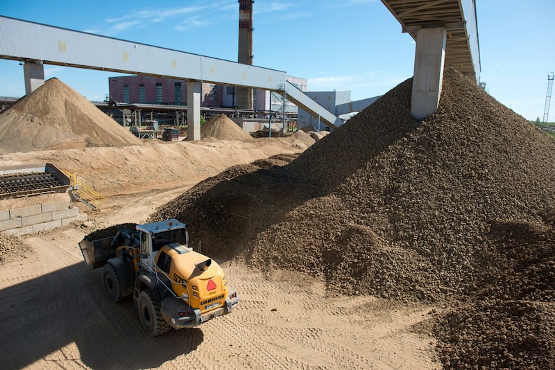 Días después de que Trump expresara su frustración con el presidente ruso Vladimir Putin, el líder estadounidense volvió a dirigir su ira el lunes contra el ucraniano Volodymyr Zelenskiy. Días después de que Trump expresara su frustración con el presidente ruso Vladimir Putin, el líder estadounidense volvió a dirigir su ira el lunes contra el ucraniano Volodymyr Zelenskiy.