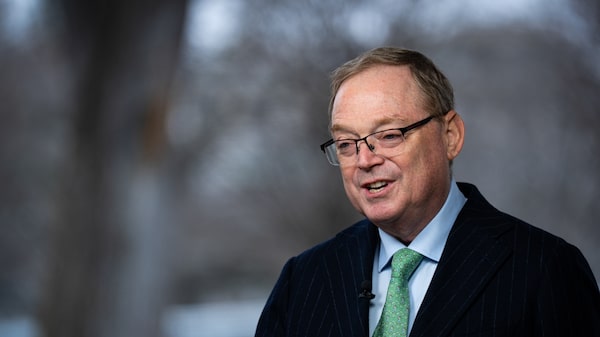 Hassett diz que acordo com Irã pode reduzir petróleo e abrir espaço para corte do Fed Hassett diz que acordo com Irã pode reduzir petróleo e abrir espaço para corte do Fed