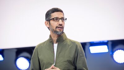 Bônus de US$ 218 milhões impulsiona ganhos do CEO da Alphabet, dona do Google Bônus de US$ 218 milhões impulsiona ganhos do CEO da Alphabet, dona do Google