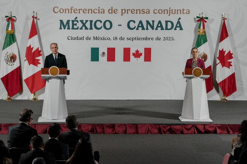 Claudia Sheinbaum, Mexico's president, right, and Mark Carney, Canada's prime minister, during a joint press conference at the National Palace in Mexico City, Mexico, on Thursday, Sept. 18, 2025. The leaders of Canada and Mexico committed to close coordination ahead of next years high-stakes review of their trade pact with the US as President Donald Trumps tariff threats put the accord at risk. Photographer: Luis Antonio Rojas/Bloomberg Claudia Sheinbaum, Mexico's president, right, and Mark Carney, Canada's prime minister, during a joint press conference at the National Palace in Mexico City, Mexico, on Thursday, Sept. 18, 2025. The leaders of Canada and Mexico committed to close coordination ahead of next years high-stakes review of their trade pact with the US as President Donald Trumps tariff threats put the accord at risk. Photographer: Luis Antonio Rojas/Bloomberg