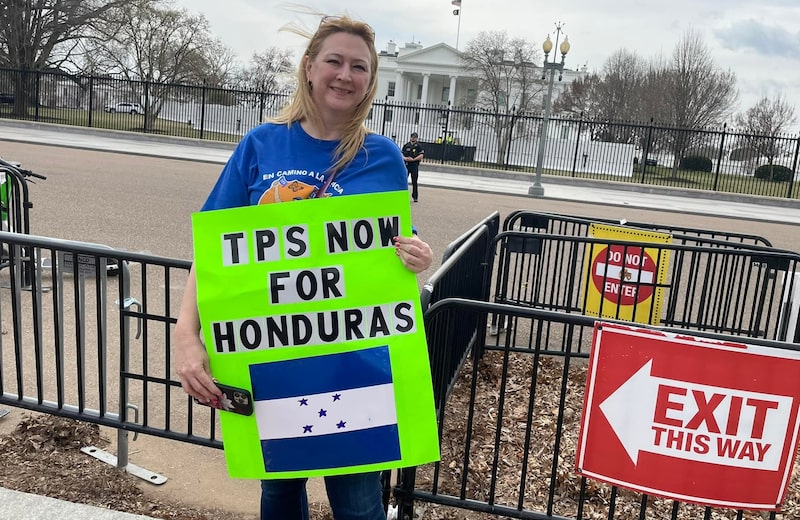 Una de las activistas que participó en una protesta pacífica en marzo pasado para abogar por los tepesianos hondureños, en Washington D.C. Una de las activistas que participó en una protesta pacífica en marzo pasado para abogar por los tepesianos hondureños, en Washington D.C.
