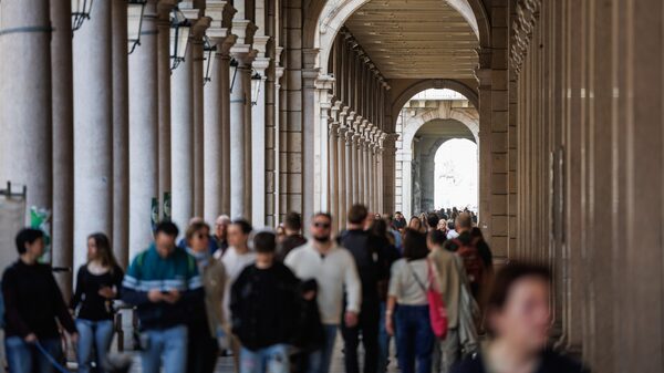 Itália reduz imposto de renda para quem ganha entre 2.300 e 4.000 euros por mês Itália reduz imposto de renda para quem ganha entre 2.300 e 4.000 euros por mês