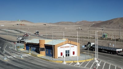 BHP estudia la venta de una planta desalinizadora y de líneas eléctricas en Chile BHP estudia la venta de una planta desalinizadora y de líneas eléctricas en Chile