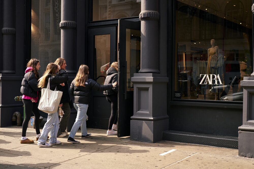 Gen Z Spending Gets Supercharged by Inflation and Wage Growth Gen Z Spending Gets Supercharged by Inflation and Wage Growth