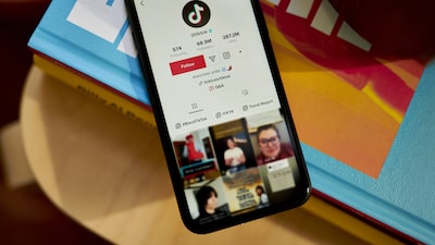 Compras por TikTok se ponen de moda en EE.UU. con Kim Kardashian, galletas y lujo Compras por TikTok se ponen de moda en EE.UU. con Kim Kardashian, galletas y lujo