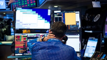 La ansiedad tecnológica causa agotamiento en los operadores bursátiles, según estudio La ansiedad tecnológica causa agotamiento en los operadores bursátiles, según estudio