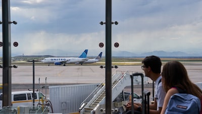 ‘Território desconhecido’: aéreas elevam tarifas e taxas com alta do combustível ‘Território desconhecido’: aéreas elevam tarifas e taxas com alta do combustível