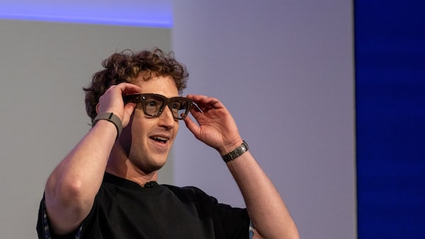 Meta planea duplicar la producción de gafas Ray-Ban gracias al aumento de la demanda Meta planea duplicar la producción de gafas Ray-Ban gracias al aumento de la demanda