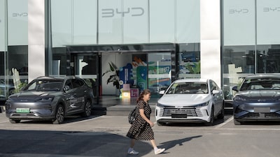 BYD sufre caída récord en ventas de febrero y mira a mercados internacionales BYD sufre caída récord en ventas de febrero y mira a mercados internacionales