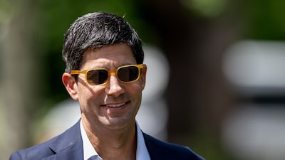 Incerteza no Fed: sinais contraditórios de Trump e Warsh geram desafio de credibilidade Incerteza no Fed: sinais contraditórios de Trump e Warsh geram desafio de credibilidade