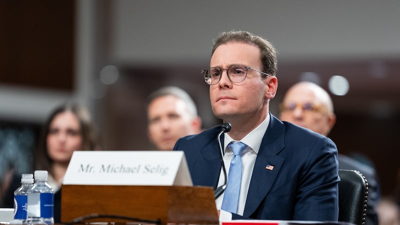 Ascensão de mercados de previsão desafia novo ‘xerife’ de derivativos nos EUA Ascensão de mercados de previsão desafia novo ‘xerife’ de derivativos nos EUA