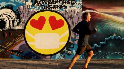 Cientistas sul-africanos afirmam que nova variante pode ser mais transmissível Cientistas sul-africanos afirmam que nova variante pode ser mais transmissível