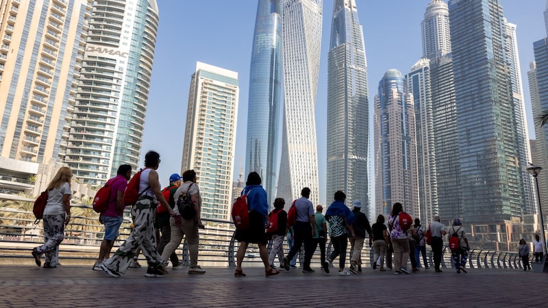 Guerra no Irã testa resiliência de Dubai como refúgio de luxo para britânicos Guerra no Irã testa resiliência de Dubai como refúgio de luxo para britânicos