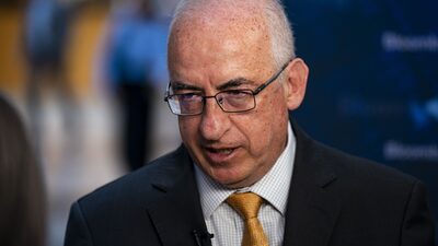 Villar tiene dudas sobre cómo el Gobierno Petro cumplirá la regla fiscal en 2024 Villar tiene dudas sobre cómo el Gobierno Petro cumplirá la regla fiscal en 2024