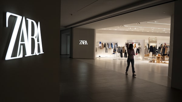 Detrás del discreto estilo de vida de Sandra Ortega, hija del dueño de Zara, hay una fortuna que crece Detrás del discreto estilo de vida de Sandra Ortega, hija del dueño de Zara, hay una fortuna que crece