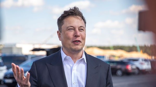 Fim do home office e demissões: os bastidores da 1ª reunião de Elon Musk no Twitter Fim do home office e demissões: os bastidores da 1ª reunião de Elon Musk no Twitter