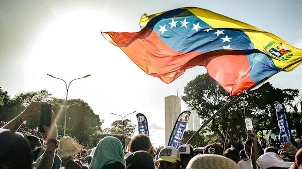 Trump diz que EUA atacaram docas na Venezuela em nova escalada contra governo Maduro Trump diz que EUA atacaram docas na Venezuela em nova escalada contra governo Maduro