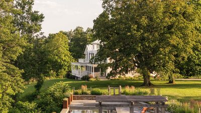 Casa símbolo da aristocracia do Estado de Nova York busca novo dono por US$ 8,25 mi Casa símbolo da aristocracia do Estado de Nova York busca novo dono por US$ 8,25 mi