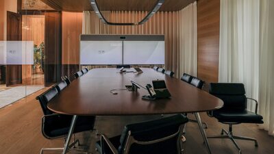 Los CEO se enfocarán en crear nuevos negocios en 2025, y la IA jugará un papel clave Los CEO se enfocarán en crear nuevos negocios en 2025, y la IA jugará un papel clave