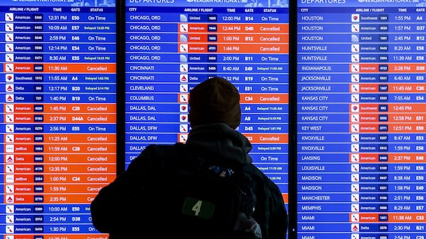 Aerolíneas vuelven a recortar vuelos ante la inminencia de otra tormenta invernal en EE.UU. Aerolíneas vuelven a recortar vuelos ante la inminencia de otra tormenta invernal en EE.UU.