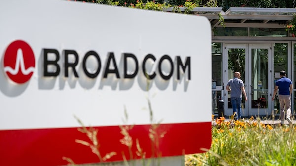Broadcom cae tras decepcionar a inversores que esperaban mayores beneficios de la IA Broadcom cae tras decepcionar a inversores que esperaban mayores beneficios de la IA