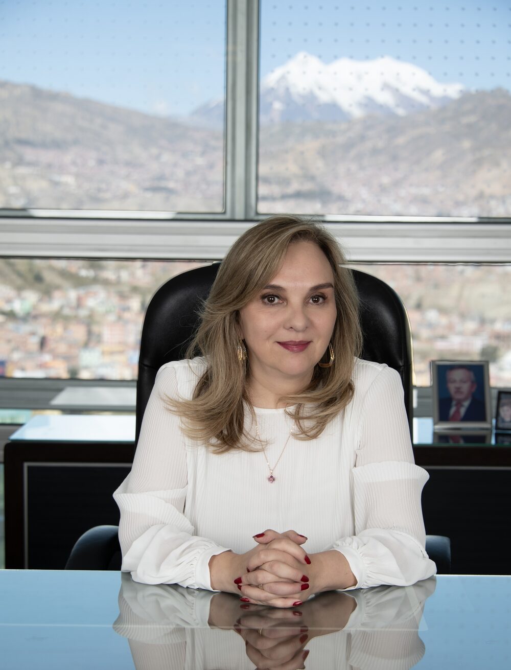 Ximena Behoteguy, presidenta del directorio del Banco FIE de Bolivia Ximena Behoteguy, presidenta del directorio del Banco FIE de Bolivia