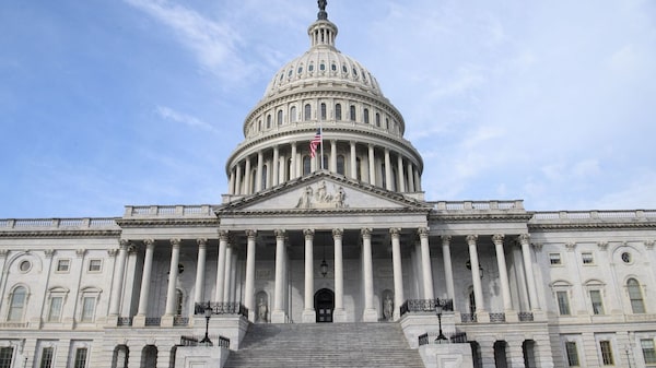 Líderes tecnológicos llegan al Capitolio para proponer normas sobre IA Líderes tecnológicos llegan al Capitolio para proponer normas sobre IA