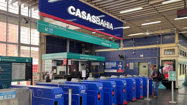 Além da Casas Bahia: juros altos e fluxo menor nas lojas colocam o varejo sob pressão Além da Casas Bahia: juros altos e fluxo menor nas lojas colocam o varejo sob pressão
