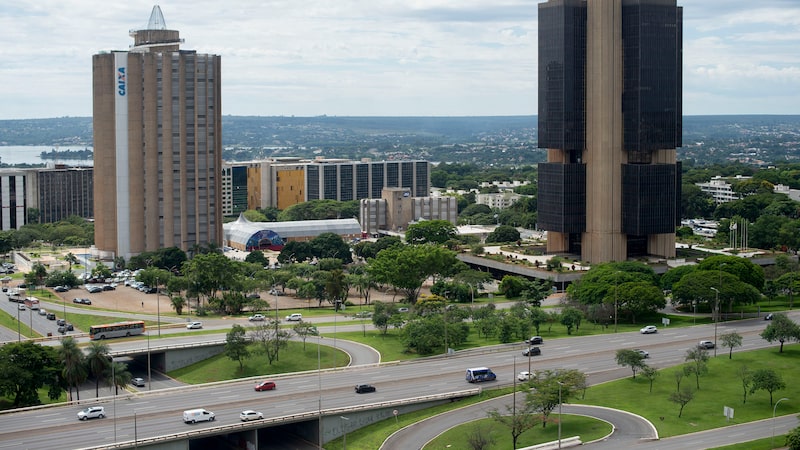 Banco Central de Brasil aprovecha alza del real para comprar futuros del dólar Banco Central de Brasil aprovecha alza del real para comprar futuros del dólar