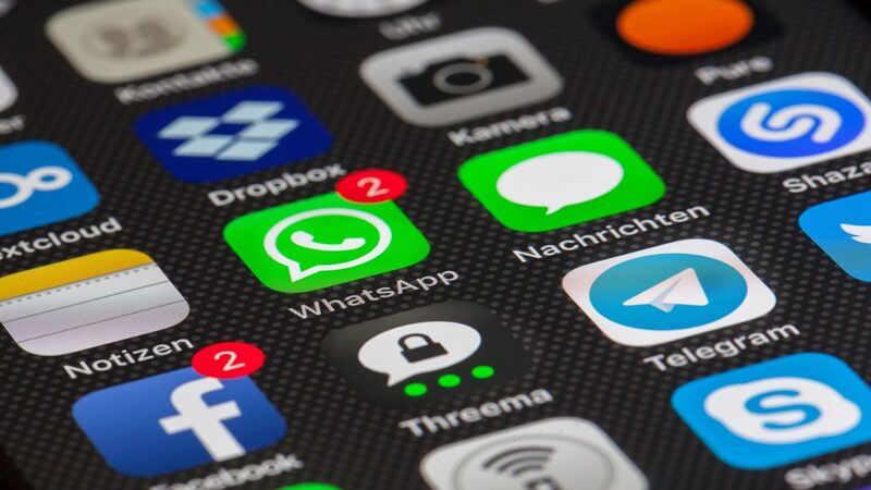 Maior capacidade da blockchain no futuro permitirá que aplicativos centralizados como WhatszApp se tornem mais seguros contra golpes Maior capacidade da blockchain no futuro permitirá que aplicativos centralizados como WhatszApp se tornem mais seguros contra golpes